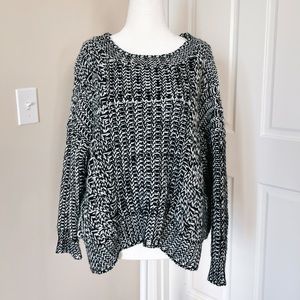 Forever 21 (Chloe K) Black and White Chunky Knit Sweater Size S